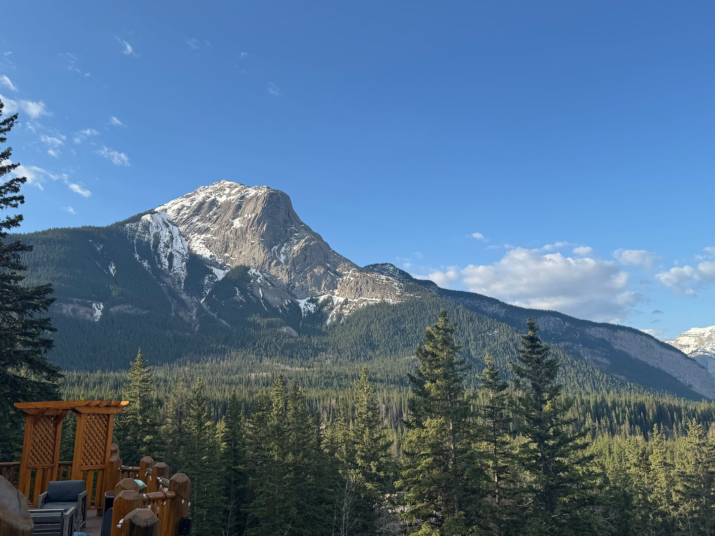 Twin Stitches Designs Mountain Knitting Retreat